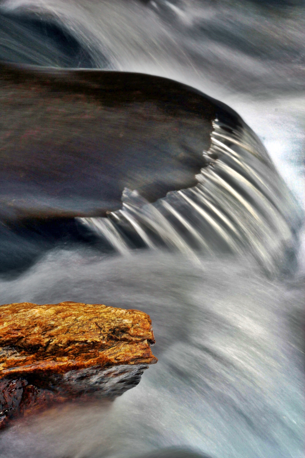 "The River Stone" - Rio Genil, PN Sierra Nevada, Granada - WC09885