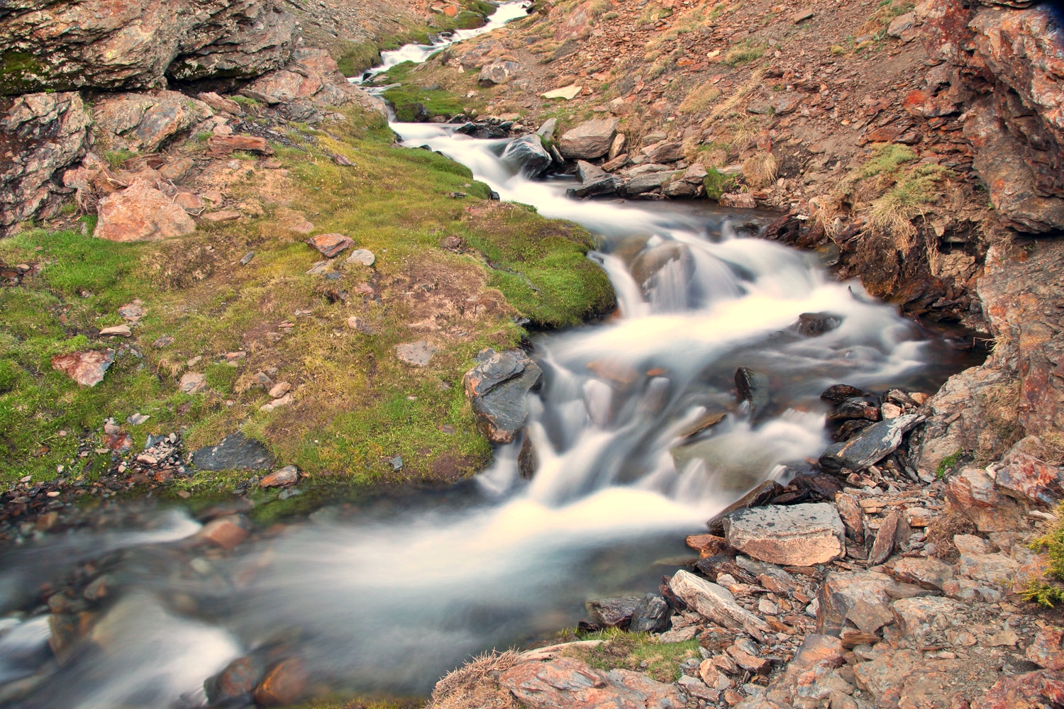 "Melting Water" - PN Sierra Nevada, Granada - R09129