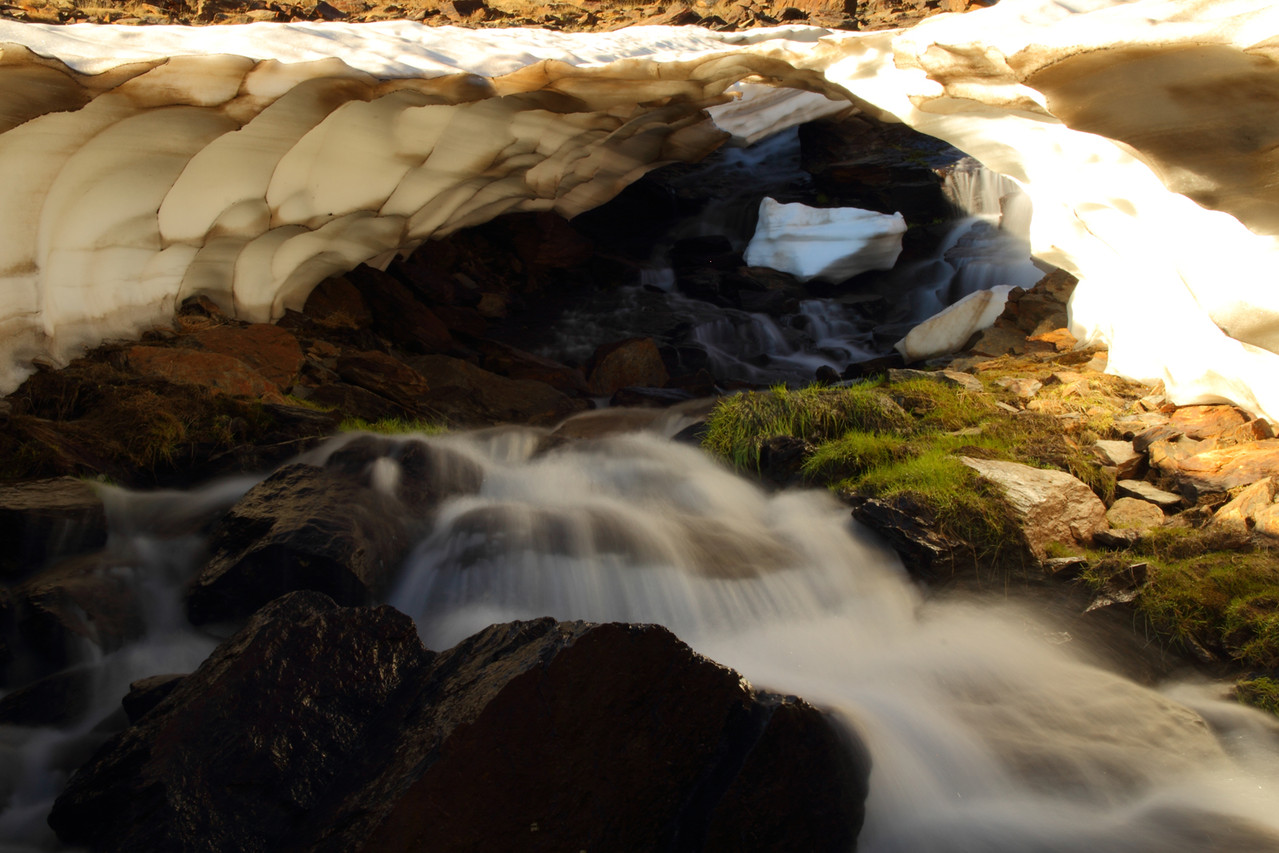 "The Tunnel of Snow" - PN Sierra Nevada - DF09222