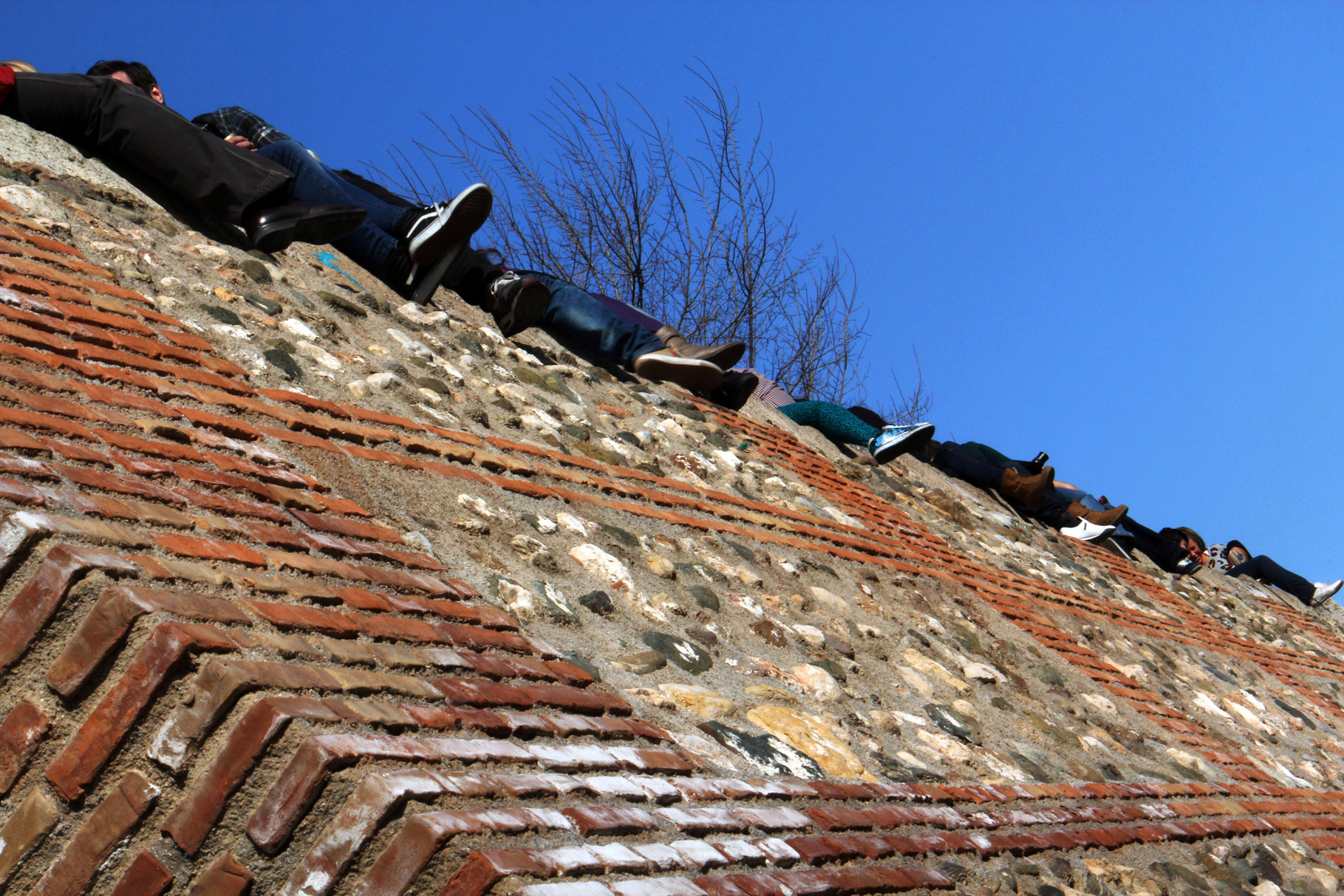 "The Shoes" - Mirador de San Nicolas, Granada City - VH00111