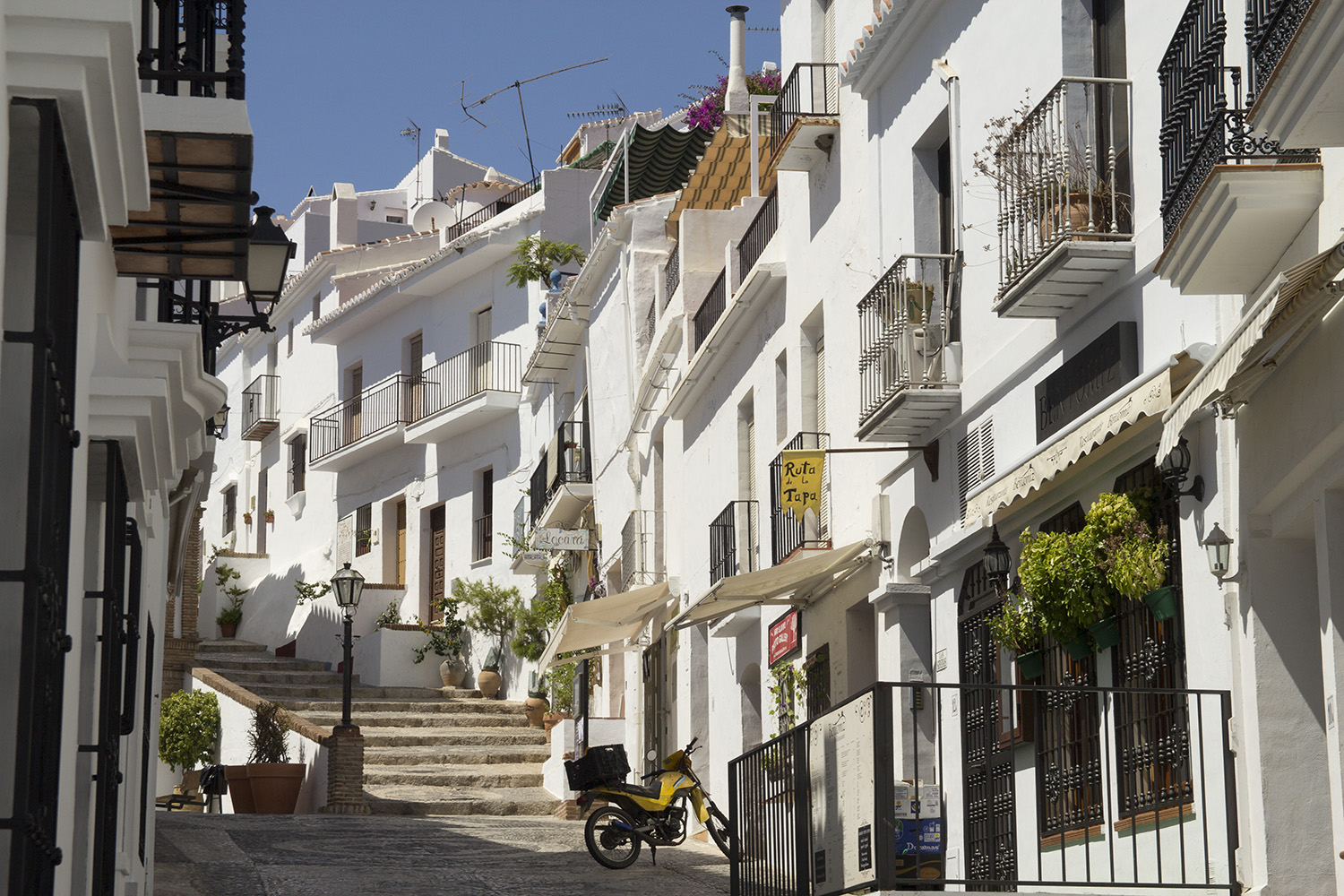 "Frigiliana" - Malaga - V04650