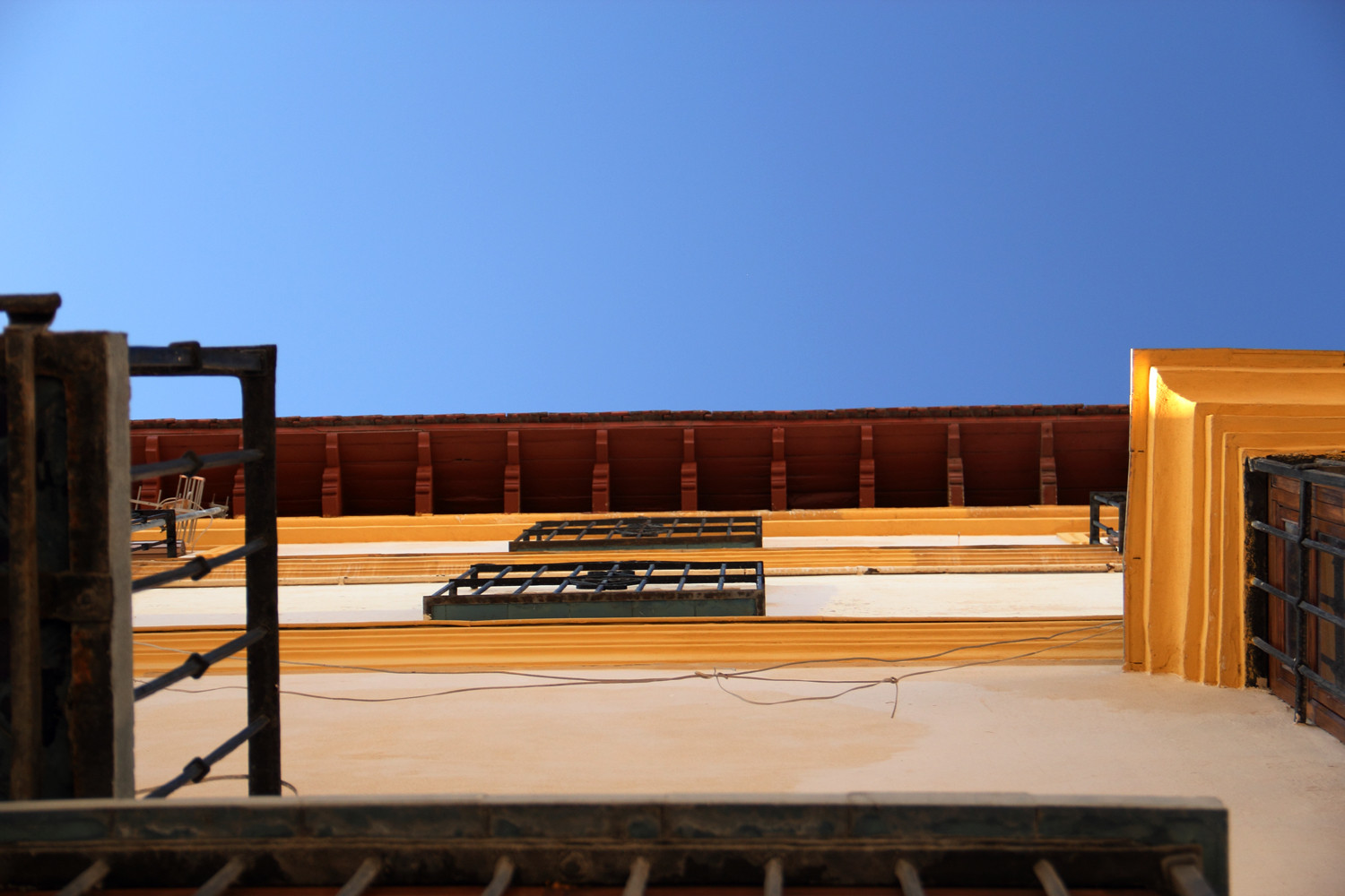 "La Casa Amarillo" - Street scene Malaga City - VH05608