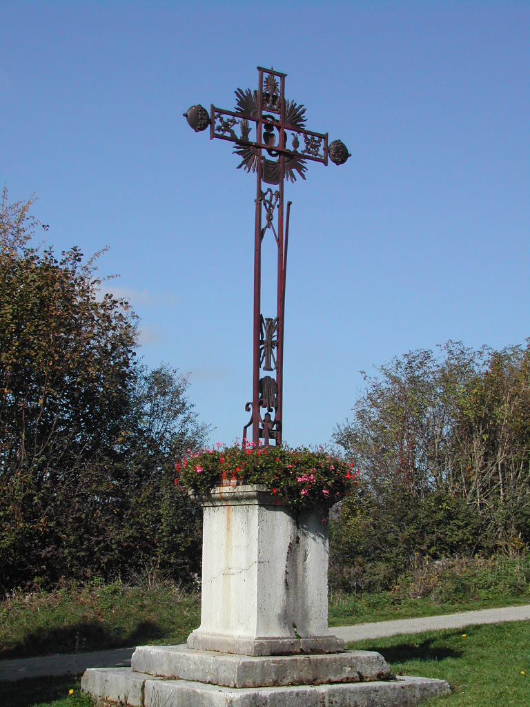 Croix de Champdor (rue Pré Guillaume intersection de la montée du cimetière)