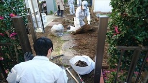 防草シート・砂利敷き