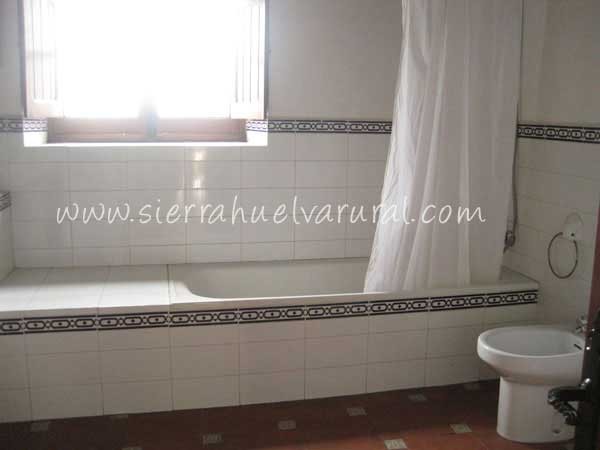 Baño completo planta baja