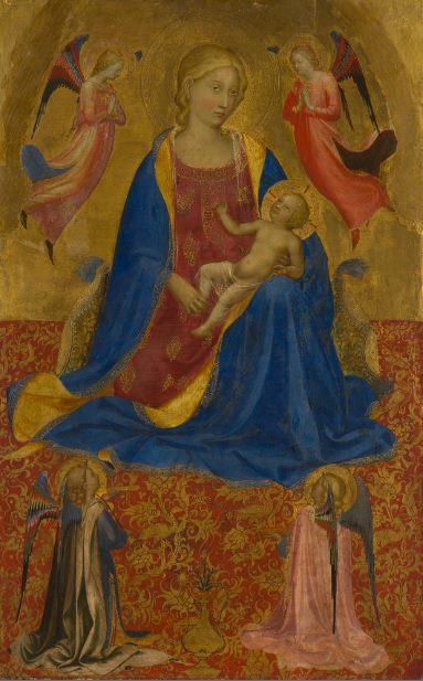 Fra Angelico. Virgen con Niño y cuatro ángeles 1417.San Petersburgo,The State Hermitage Museum.Dos ángeles suspendidos en el cielo mientras dos en el suelo tocan instrumentos.Tela carmesí y oro del suelo sgraffito característico de pintura florentina.