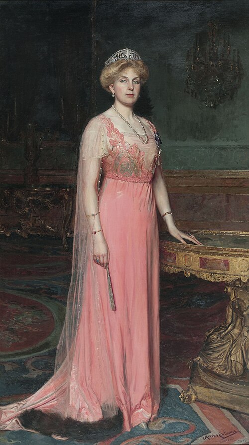 José Moreno Carbonero. Retrato de Victoria Eugenia de Battenberg 1912.Óleo sobre lienzo. 228x 133cm. Barcelona. Nacional de Arte de Cataluña.Por encargo de la Compañía Trasatlántica para presidir el Salón de Honor del vapor Victoria Eugenia  a N.York