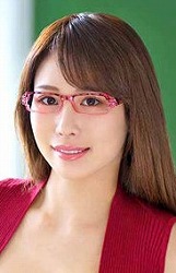 浜辺 ももね