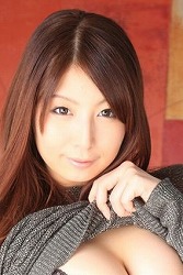 秋吉 ひな