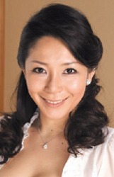 浅倉 彩音