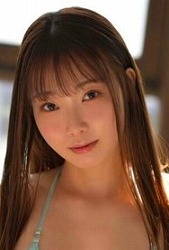 結月 りあ