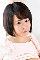 安田 亜衣