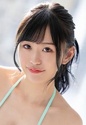 千束 まきな