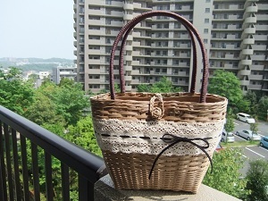 No.６４　New！　　レース付きバッグ　　　価格１９００円　sold  out　　横１５ｃｍ×高さ１８ｃｍ×奥行き７ｃｍ