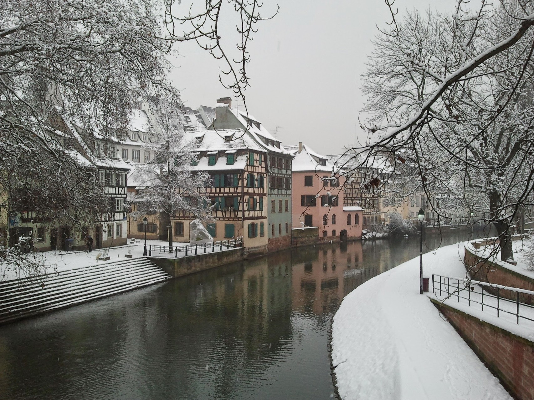 Strasbourg quartier historique de la petite France en hivers - Gite du Leimen en Alsace