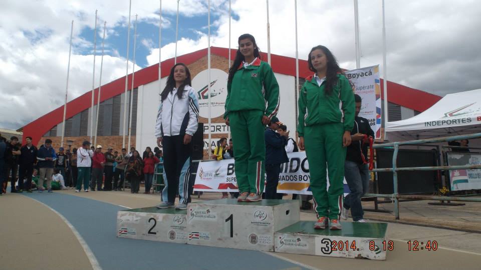 PARTICIPACION EN ATLETISMO JUEGOS INTERCOLEGIADOS 2014