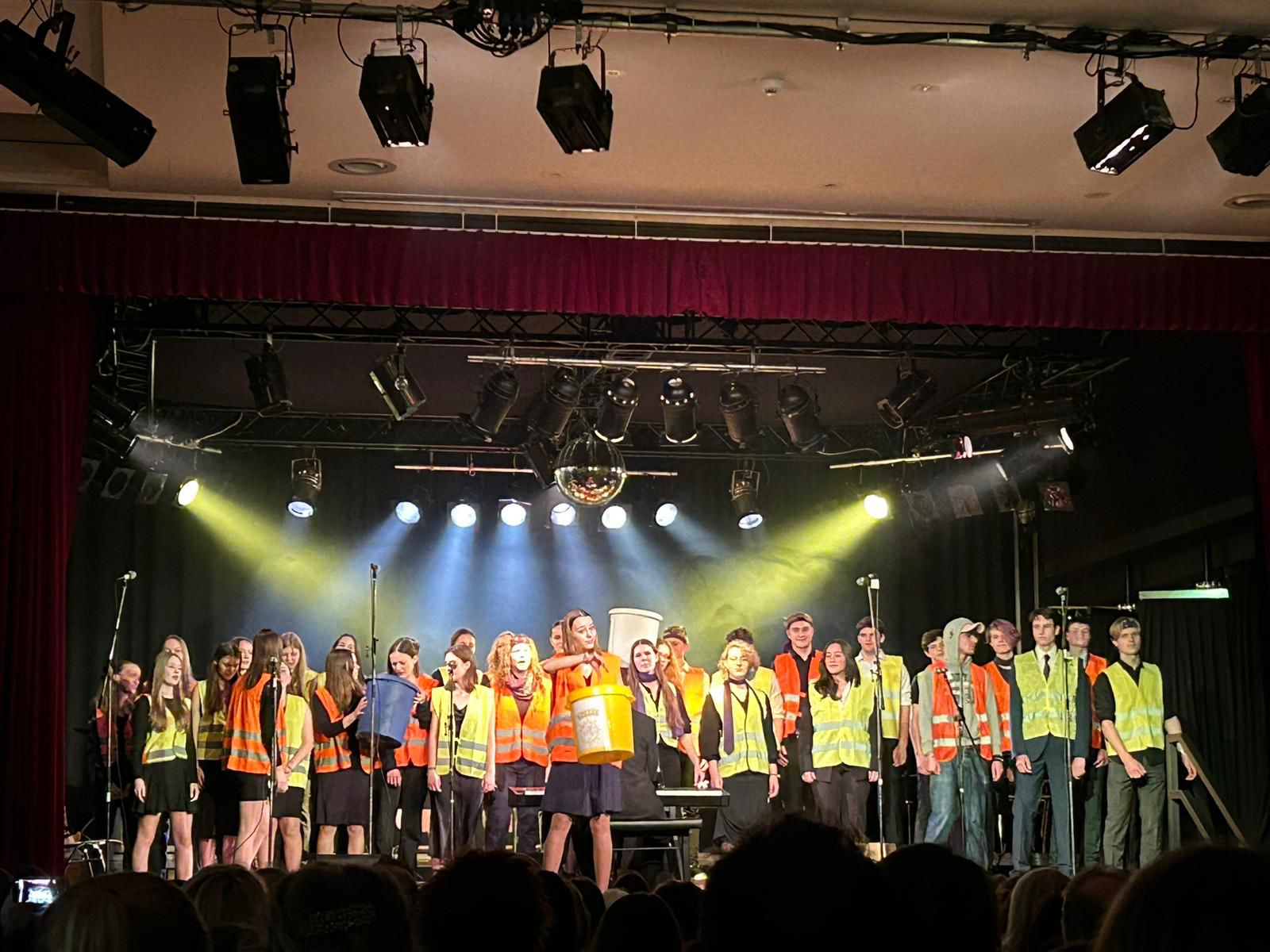 Sing Act und Swing 