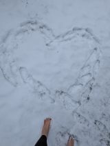 Warum ich heute barfuß im Schnee stehe (und warum Ihr Nervensystem das lieben wird).