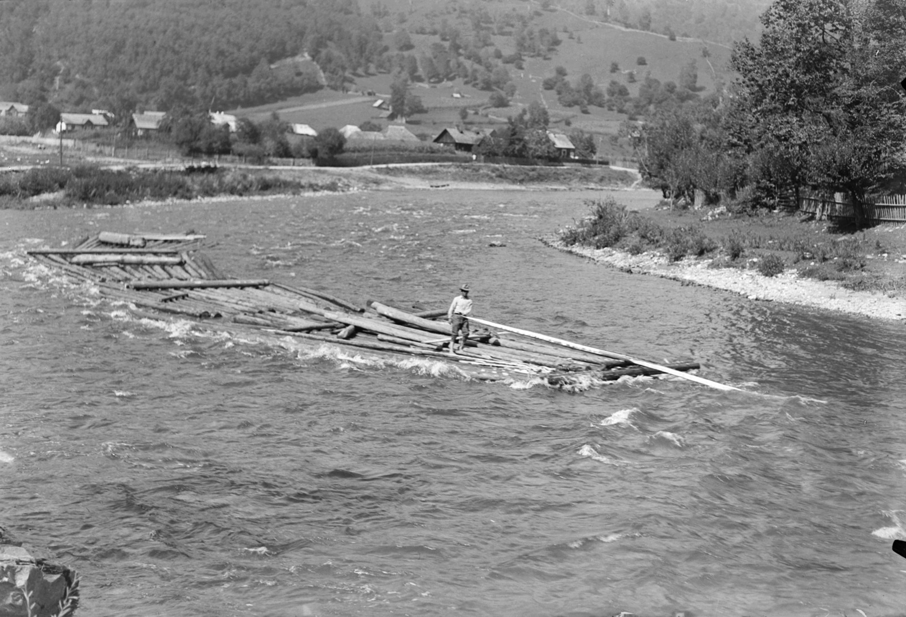 Adolph Chevallier, 1919-1940. Raft on the Bistrița at Gura Holdiței, near Broșteni.