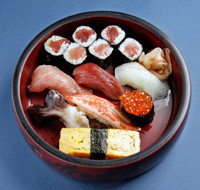 fatty tuna、tuna、whitefish、clam or saury、crab、egg、salmon roe