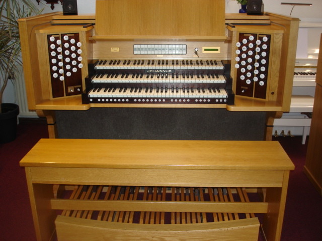                                                                                              elektronisch orgel