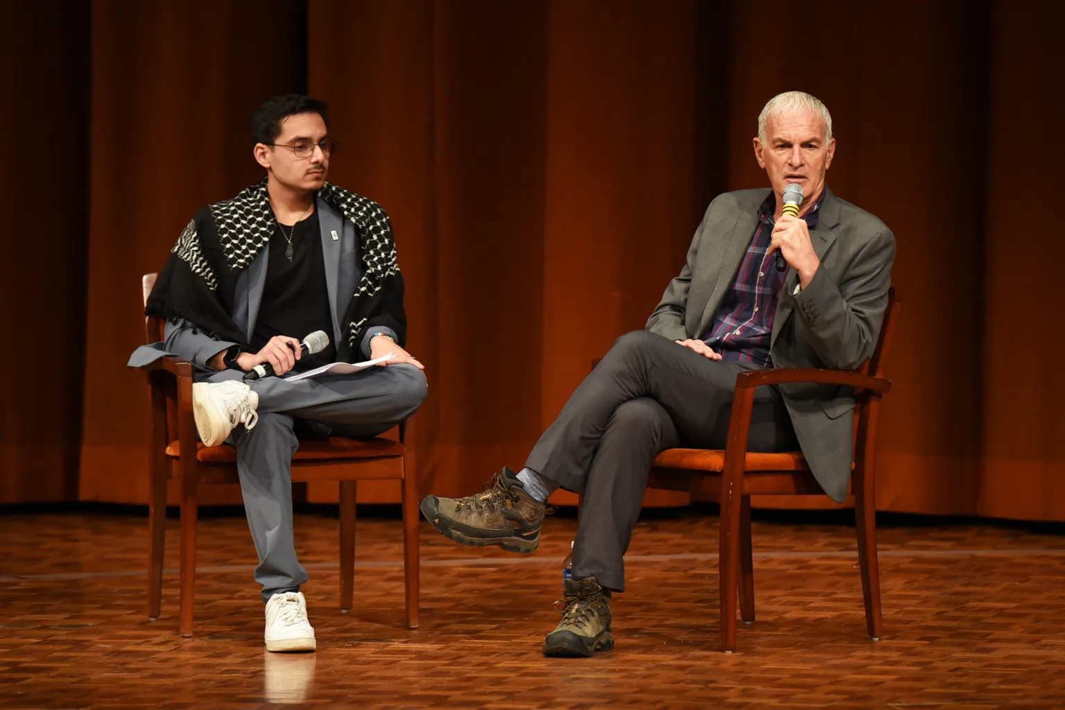 「ガザの自由、言論の自由」：学者で活動家のノーマン・フィンケルスタイン氏がミシガン大学で講演