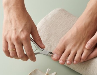7 errores que cometes con tus pies sin darte cuenta (y pueden acabar en consulta