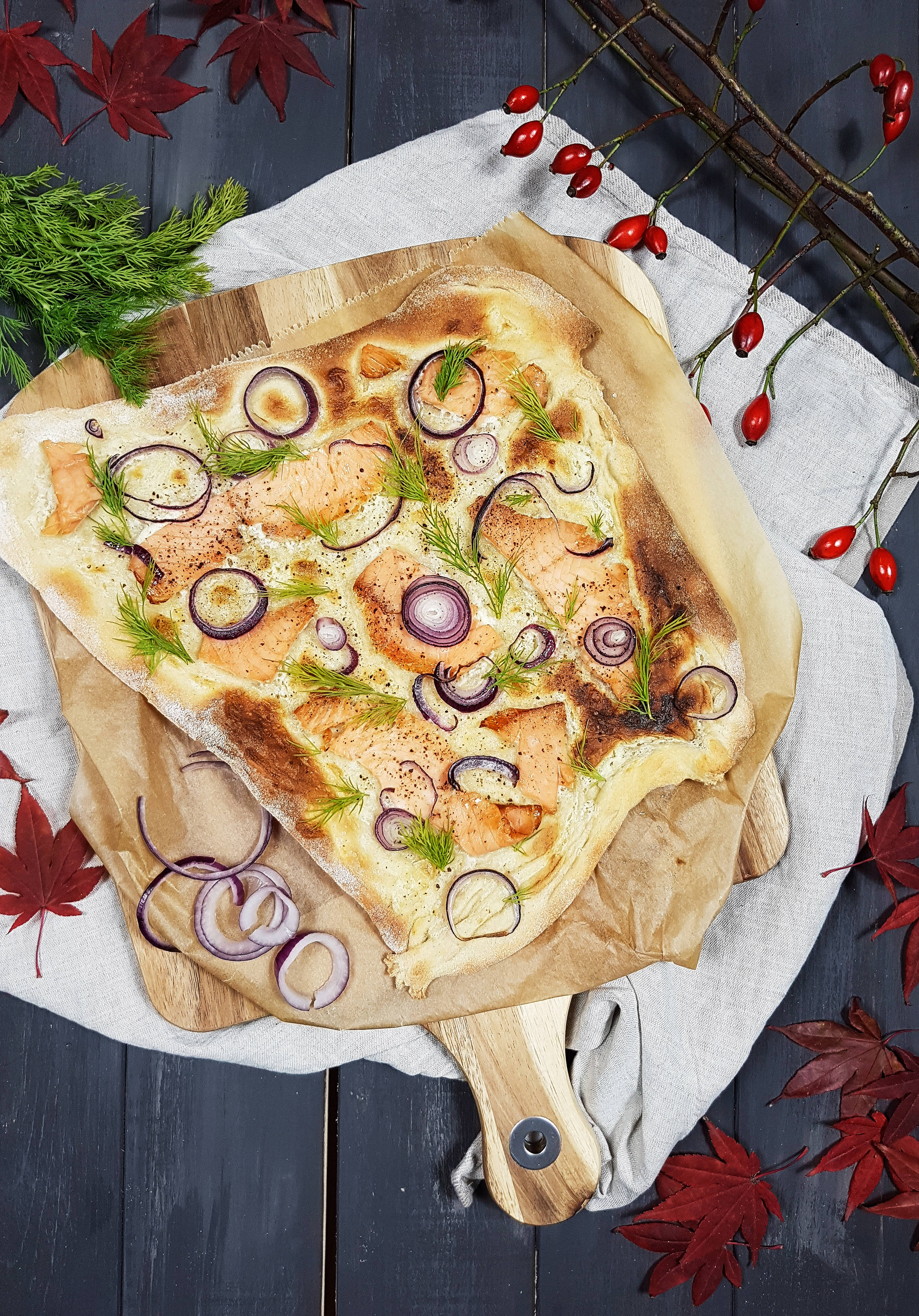 Flammkuchen mit Räucherlachs