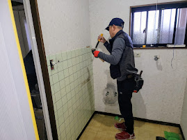 岐阜県本巣市の住宅のユニットバスの激安リフォーム中！