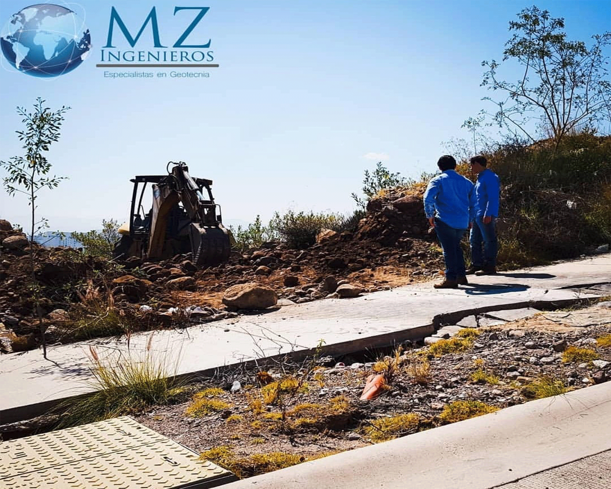 Ingenieros en supervisión de trabajos de mecánica de suelos