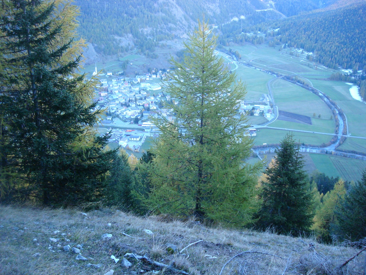 Zernez - dort hinunter sollen wir noch