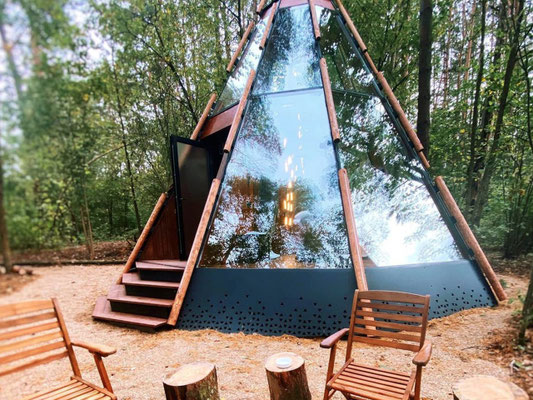 Hébergement insolite ,habitation insolite sans permis de construire ,habitat insolite à vendre,logement atypique,cabane insolite en kit,cabane insolite à vendre,hobitt cabane insolite ,logement insolite , gîte insolite , fabricant logement insolite.