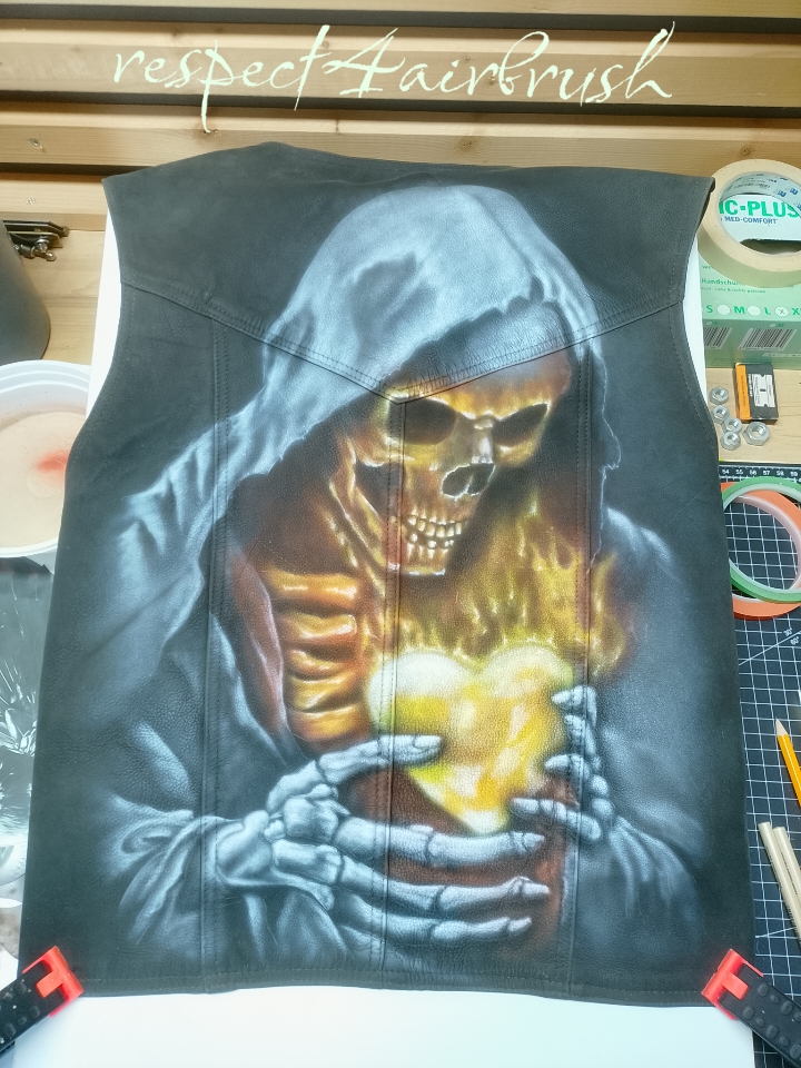 Airbrush auf einer Lederweste 
