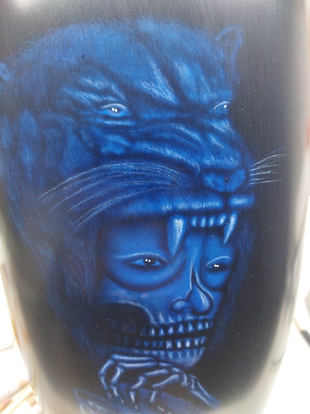 Airbrush auf dem Fender 