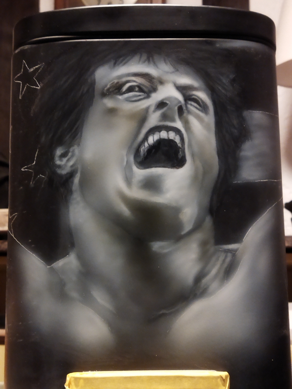 Airbrush in progress 