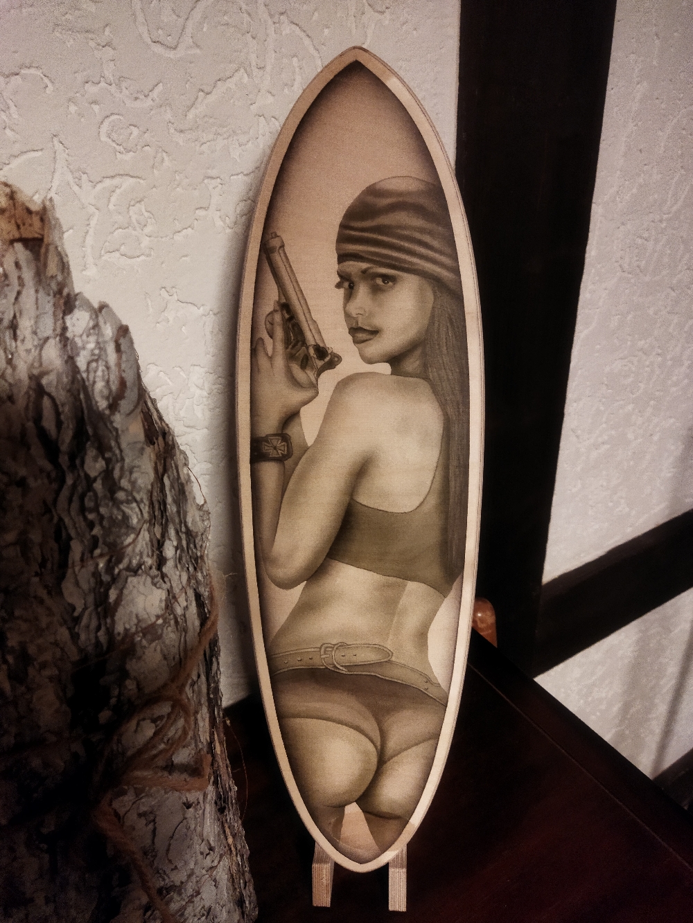 Airbrush auf einem Holzboard 