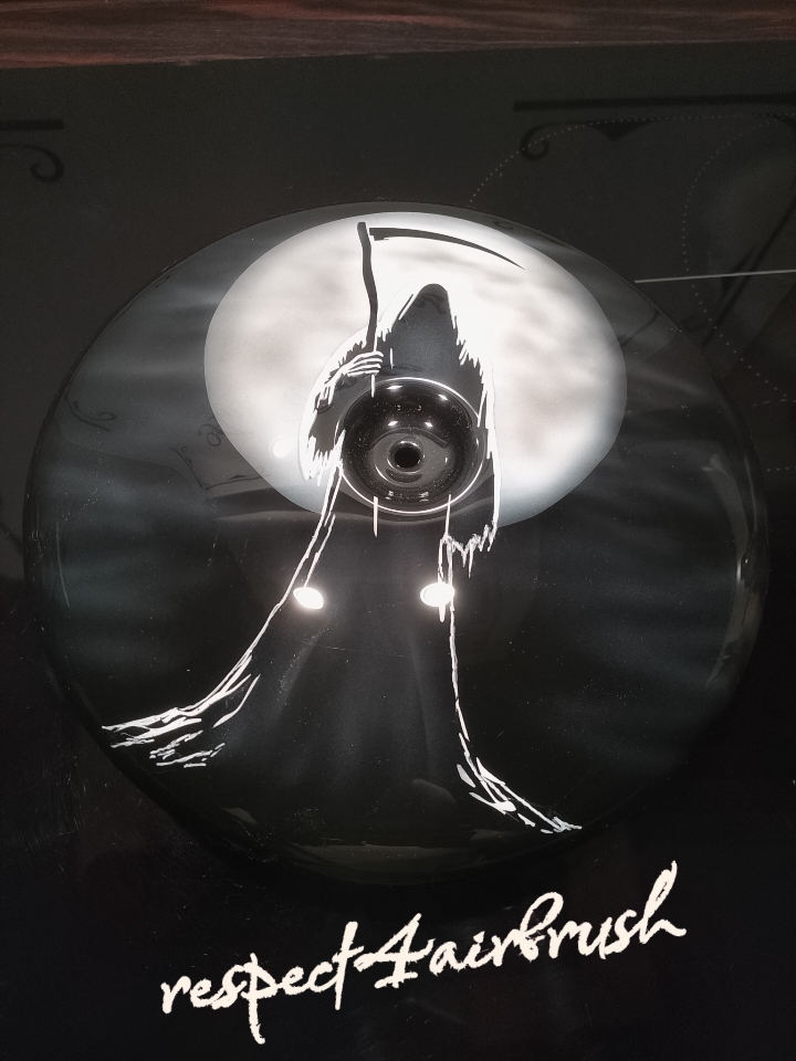 Airbrush auf Luftfilterdeckel 