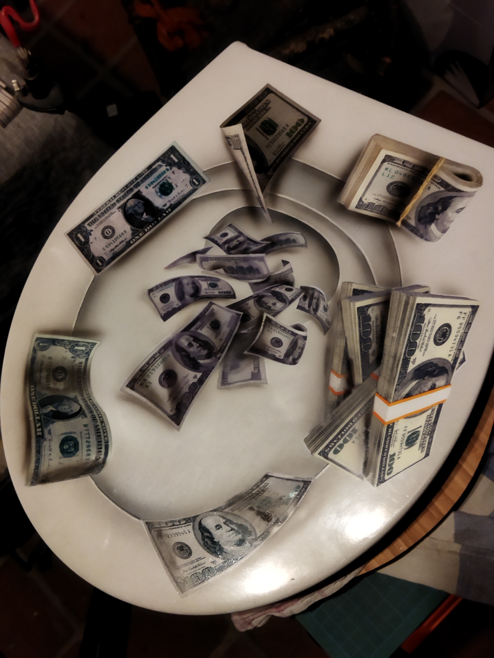Airbrush auf einem Toiletten Deckel