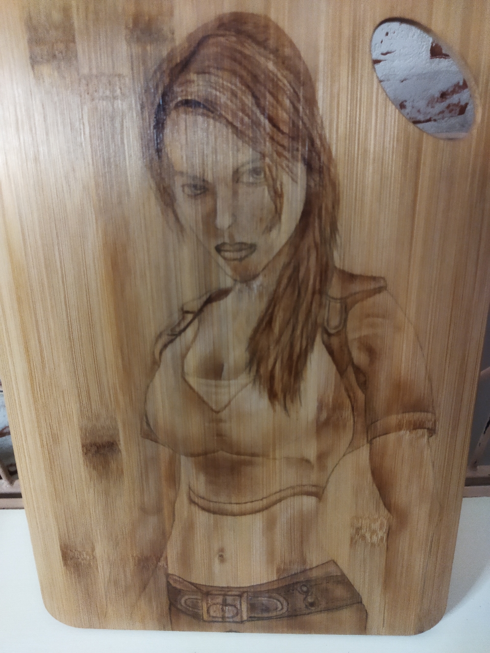 Airbrush auf einem Holzuntergrund