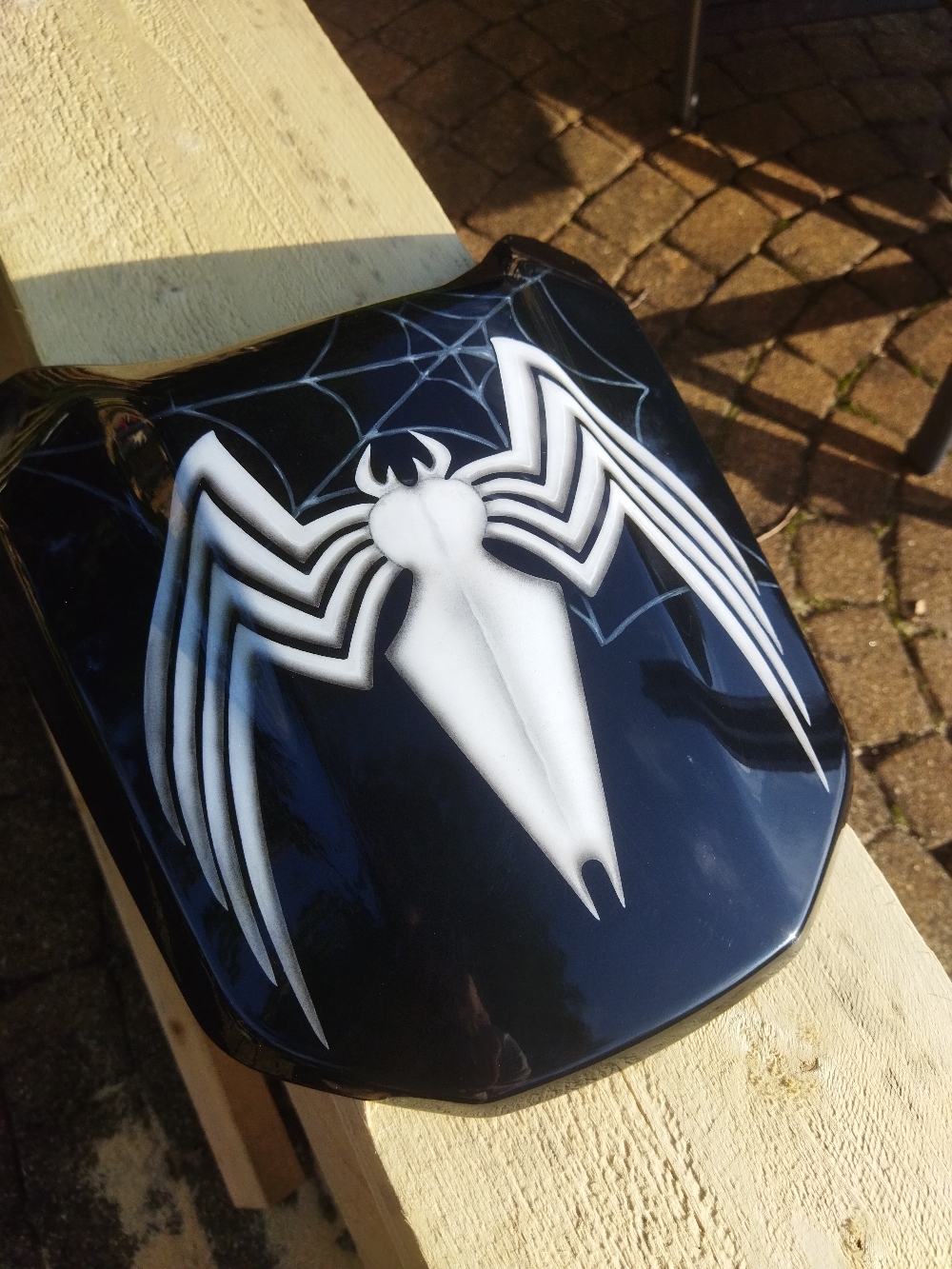 Airbrush auf einer Soziabdeckung RYKER 900