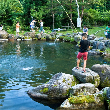 釣り堀休業のお知らせ【角神湖畔 青少年旅行村】