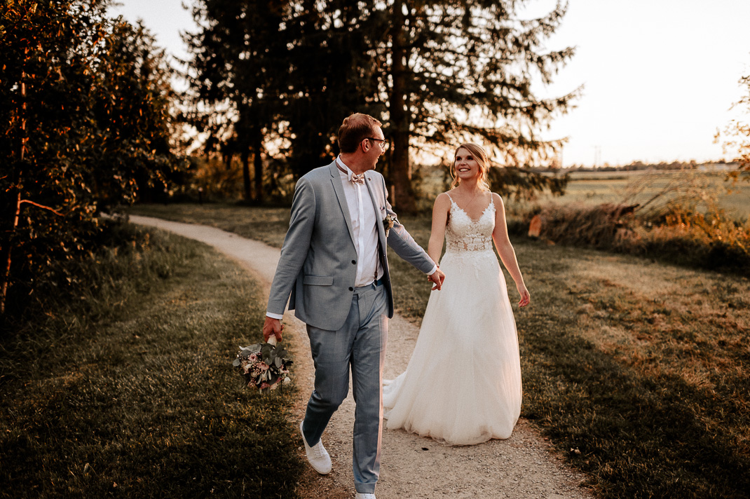 Brautstyling und Hochzeitsfotografie bei der Schlossinsel Altfraunhofen