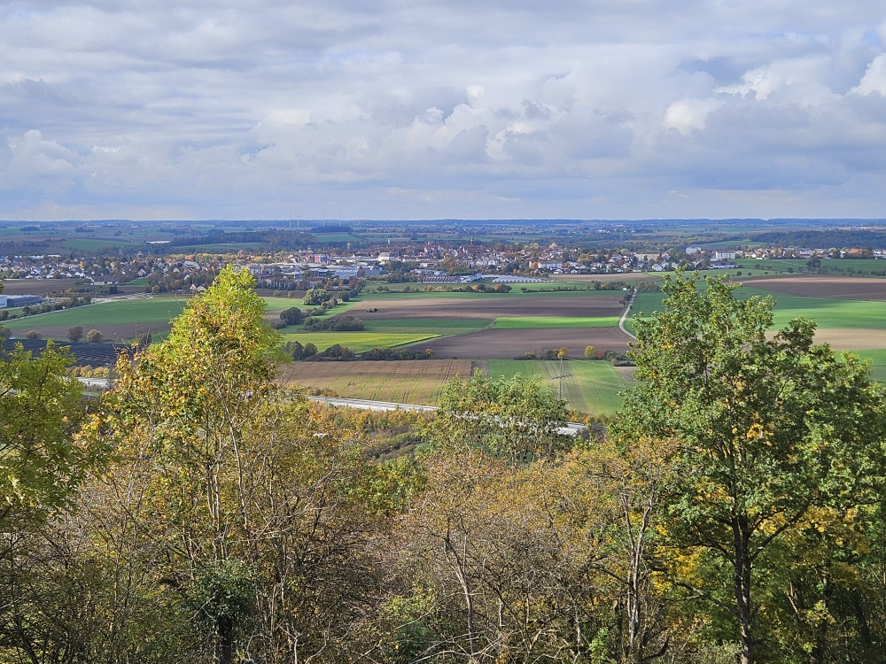 Lug-ins-Land. Blick nach Rothenburg ob der Tauber.