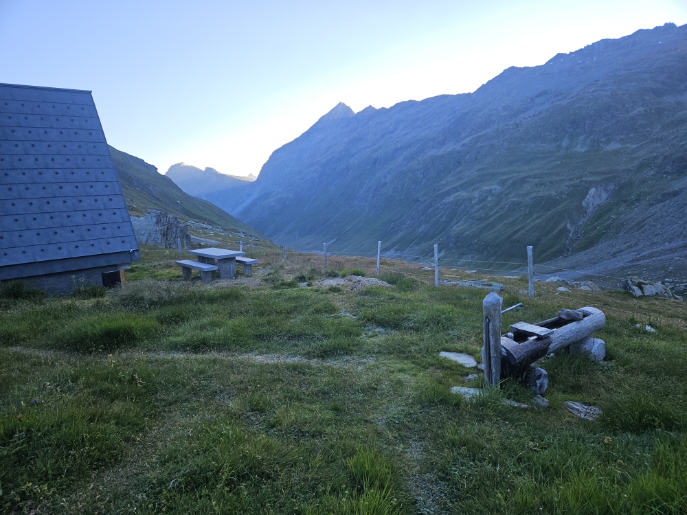 Aufbruch vom Rifugio Curciusa .