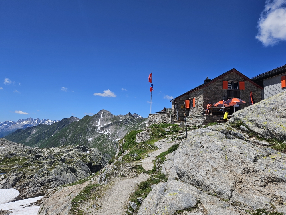 Capanna di Cadlimo, Blick nach Westen.