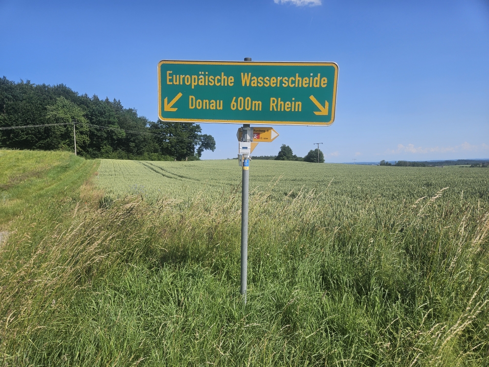 Vor Bad Schussenried.