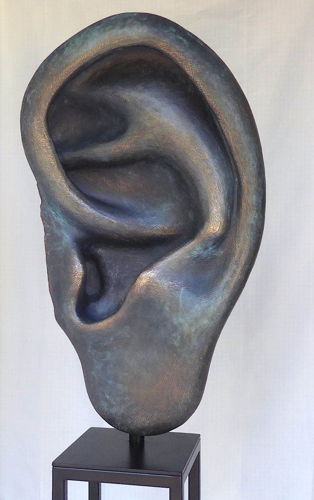 Ohr, ca. 95x50x30, Bronze/Patina, 2018