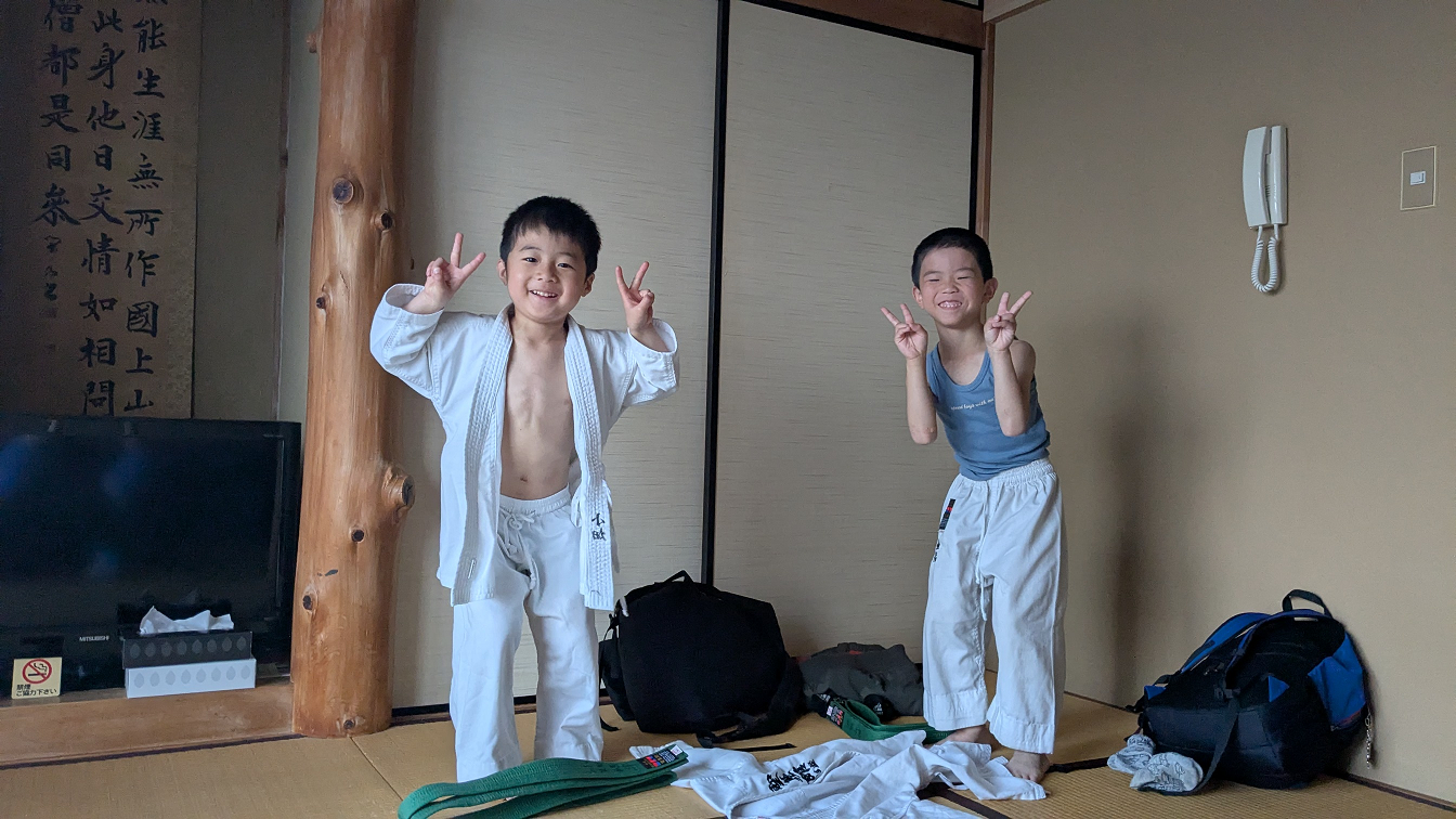 着替え中