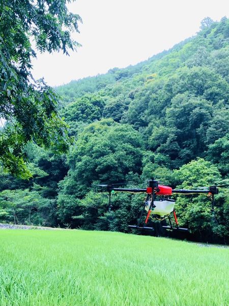 農薬散布はドローンの時代