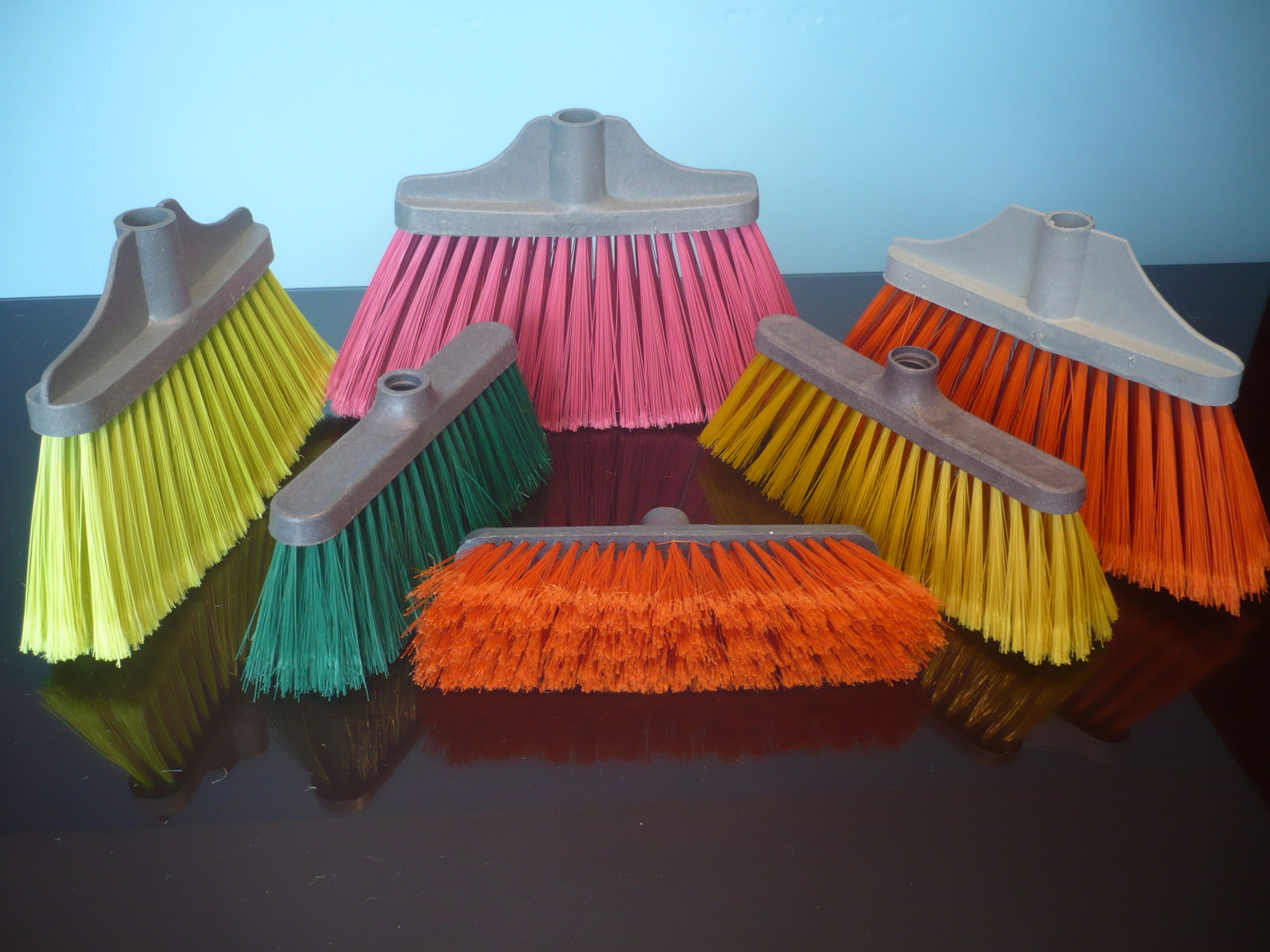 ESCOBAS IDEAL, PERICO, PALMA DE ORO - OROPINZA